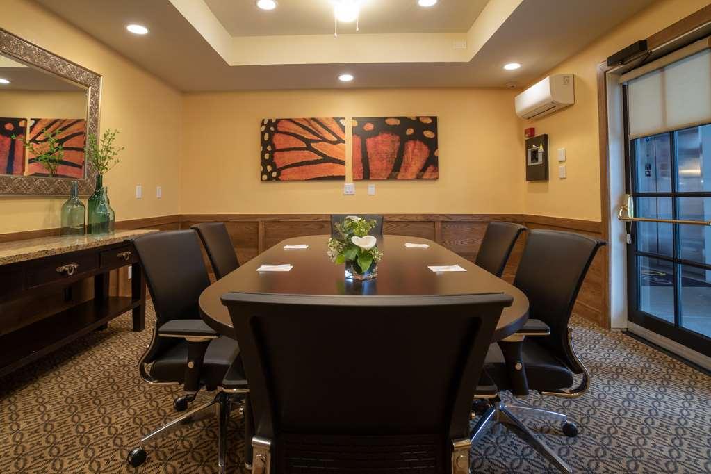 Hotel Oxford Pismo 3*