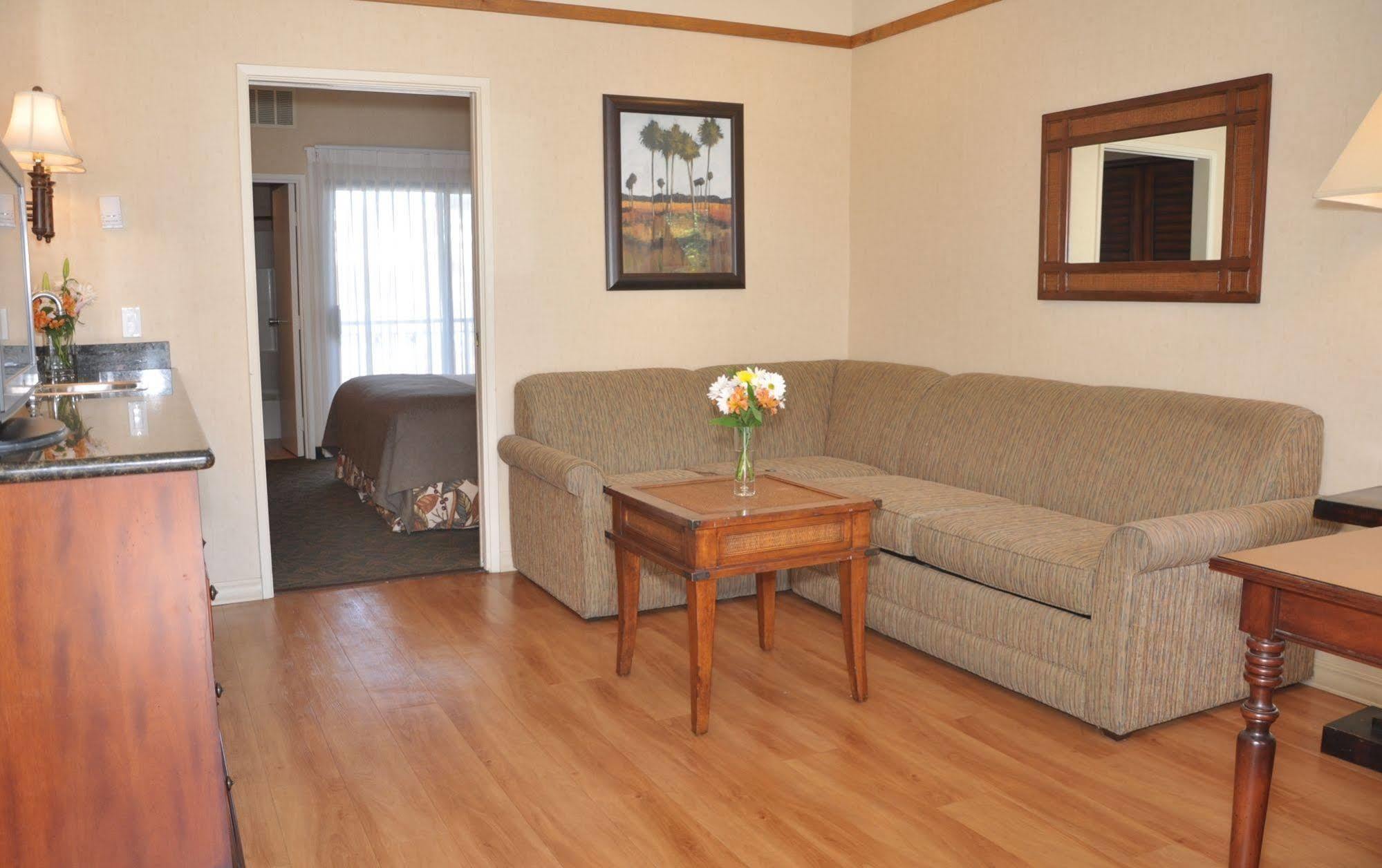 Oxford Pismo Hotel